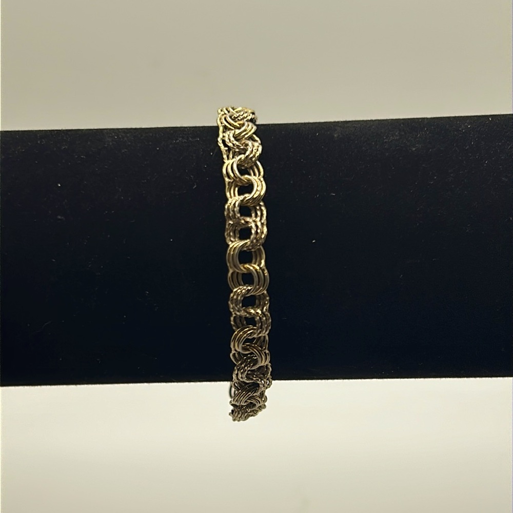 Bracelet